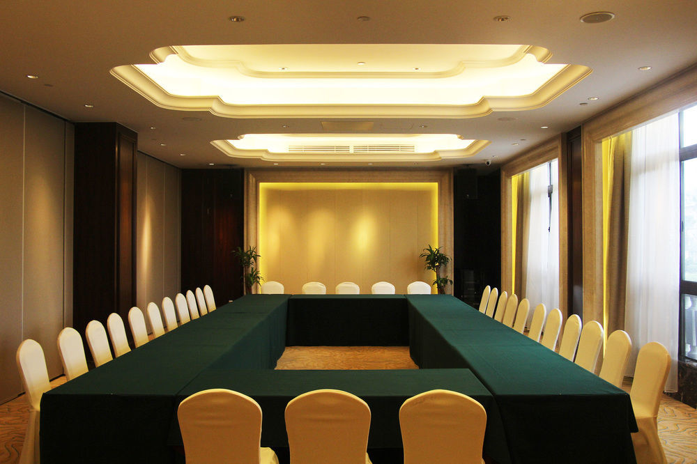 Haining Grand Palace Resort Цзясин Экстерьер фото