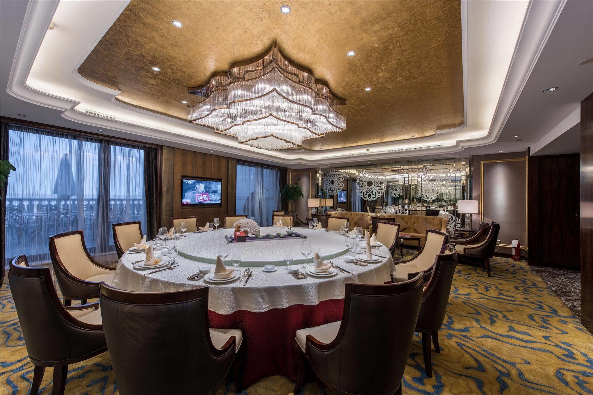 Haining Grand Palace Resort Цзясин Экстерьер фото