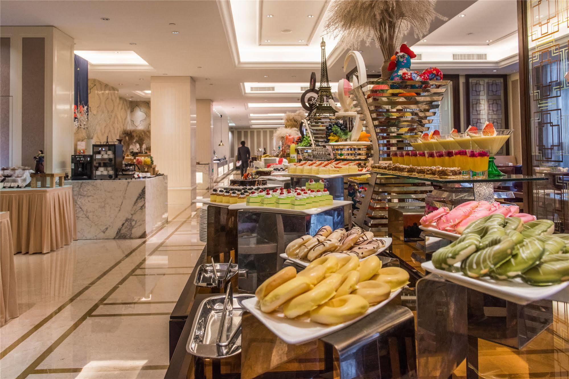 Haining Grand Palace Resort Цзясин Экстерьер фото